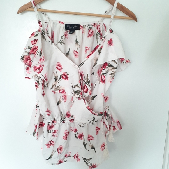 Streetwear Society Floral Top - Picture 2 of 4